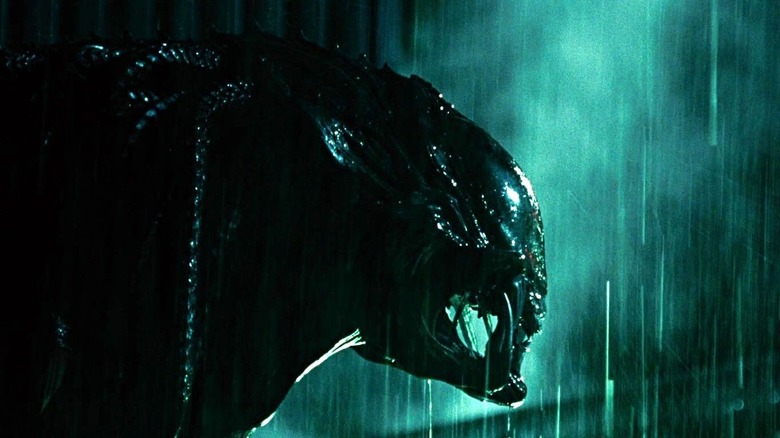 Predalien snarling in Aliens vs. Predator: Requiem