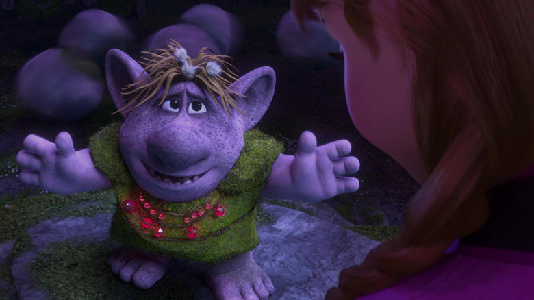 Troll singing to Anna
