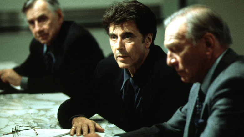 Lowell Bergman in a meeting in The Insider (1999)