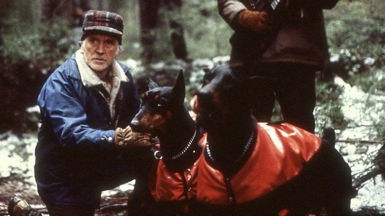 Orval and his dogs listening in "First Blood" (1982)
