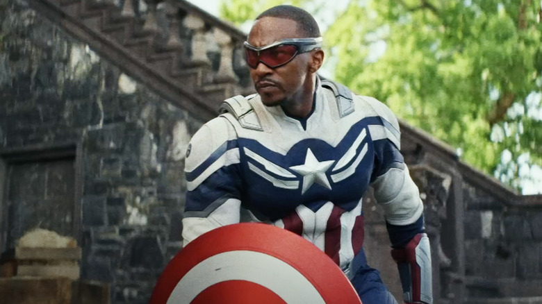 Captian America striking a pose in "Captain America: Brave New World" (2025)