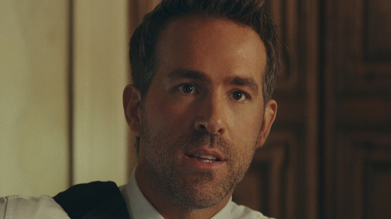 Ryan Reynolds in Red Notice