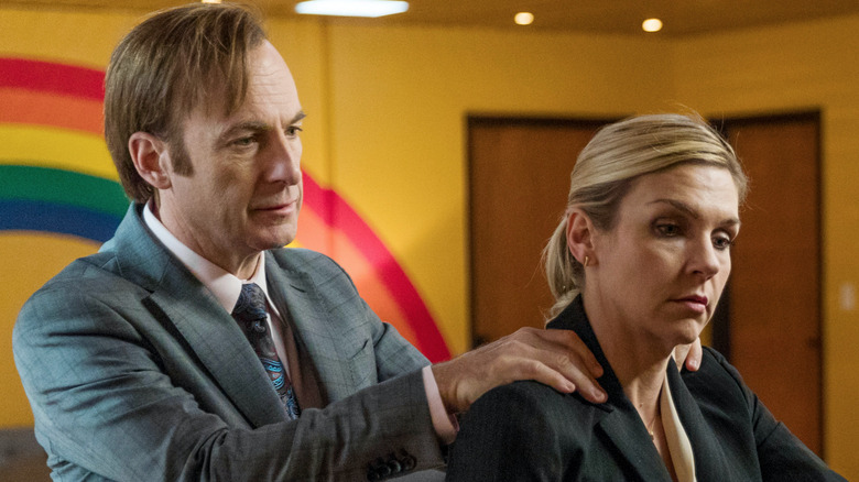 Jimmy McGill massages Kim Wexler's shoulders