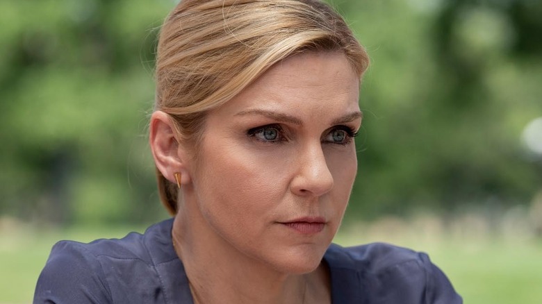 Kim Wexler sitting down