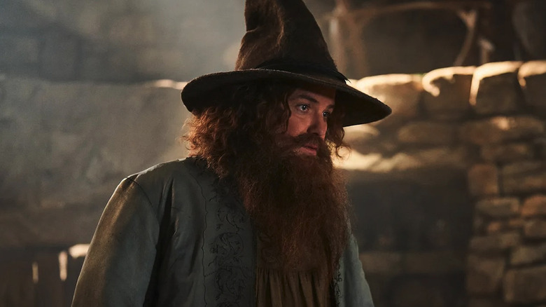 Tom Bombadil, pointy hat