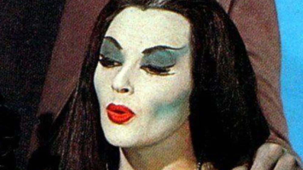 The Munsters Lily red lipstick