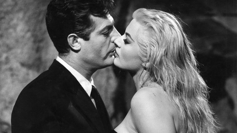 Marcello and Sylvia kissing in the Trevi Fountain in Rome in "La Dolce Vita"
