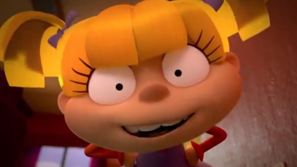 Angelica coaxes Chuckie