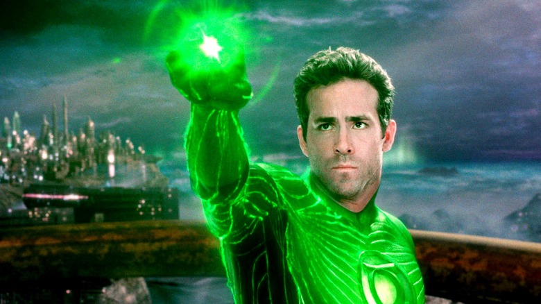 Hal Jordan holding up fist