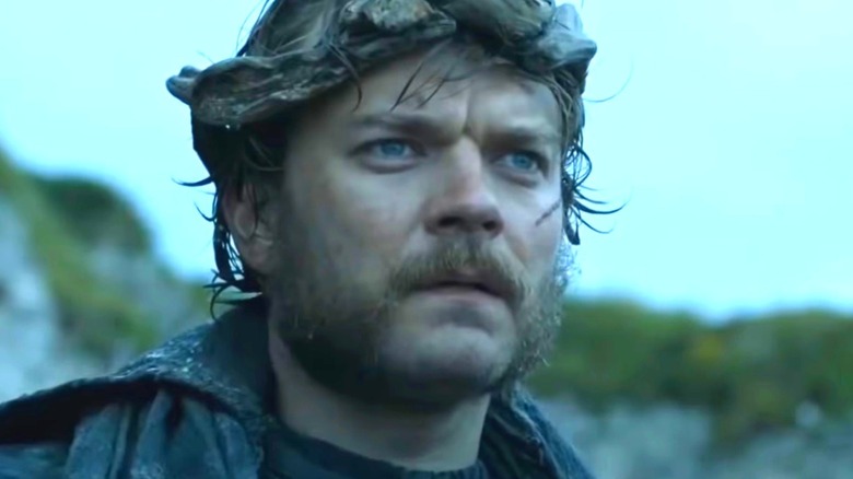 Game of Thrones Euron Greyjoy Wears Crown