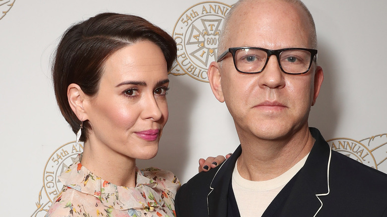 sarah paulson ryan murphy posing