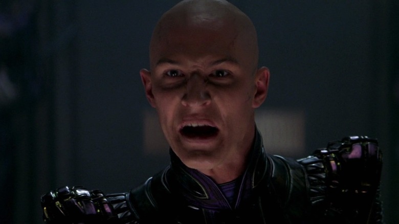 Shinzon scowls angrily