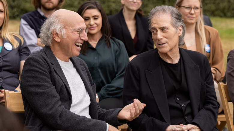 Larry David sitting next to Richard Lewis