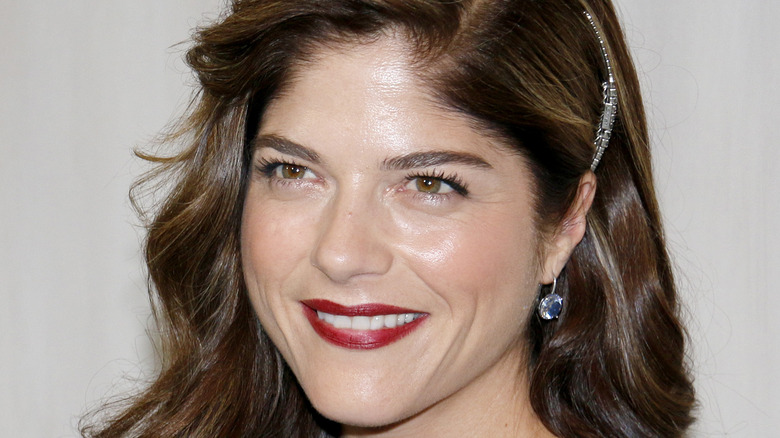 Selma Blair smiling 