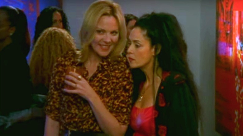Kim Cattrall speaking to Sonia Braga