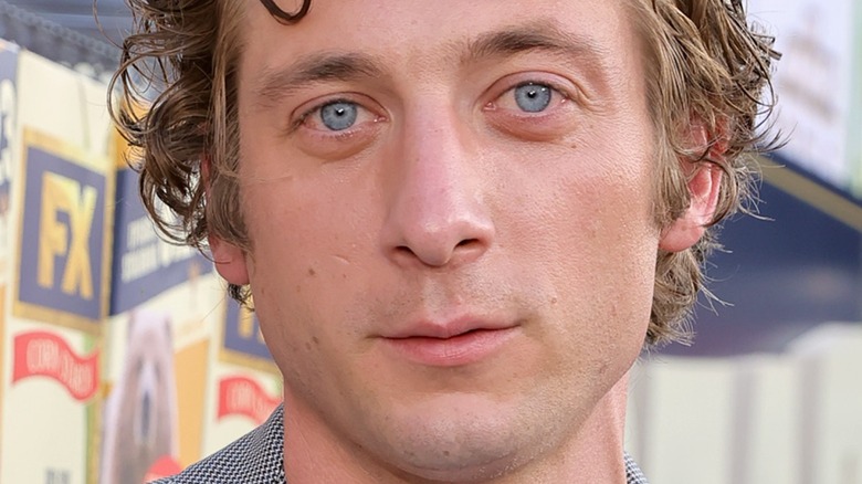 Jeremy Allen White at premiere event