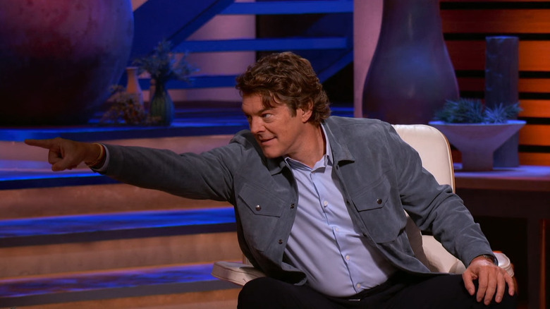 Jason Blum pointing to the side on Shark Tank Season 15