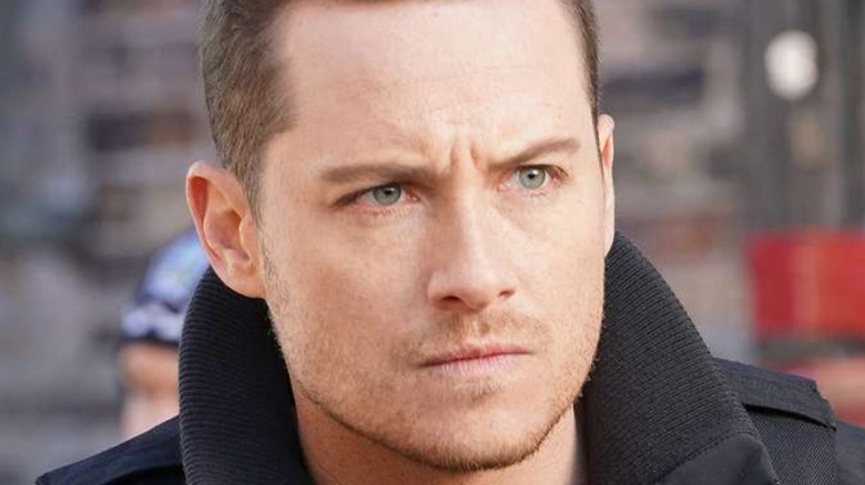 Jesse Lee Soffer in police uniform