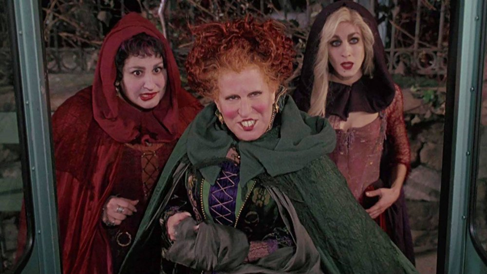 Bette Midler, Kathy Najimy, and Sarah Jessica Parker as the Sanderson sisters in Hocus Pocus