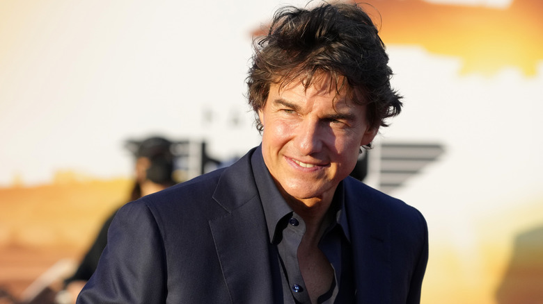 Tom Cruise walks the red carpet