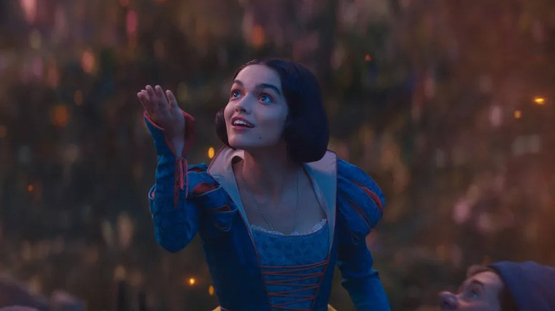 Snow White looking toward the sky