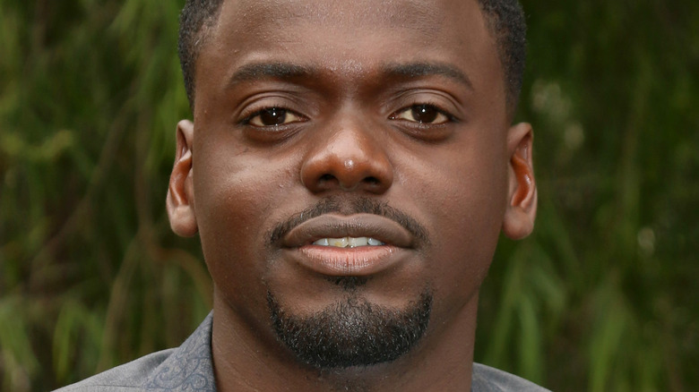 Actor Daniel Kaluuya posing 