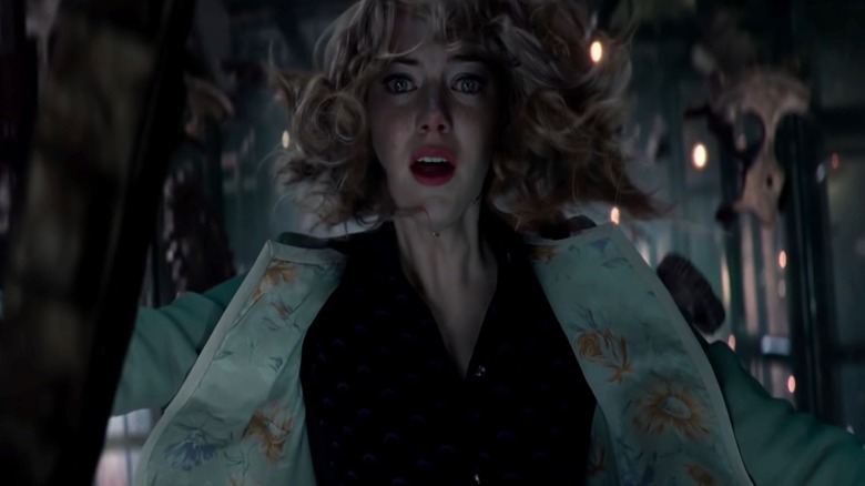 Gwen Stacy falling in The Amazing Spider-Man 2