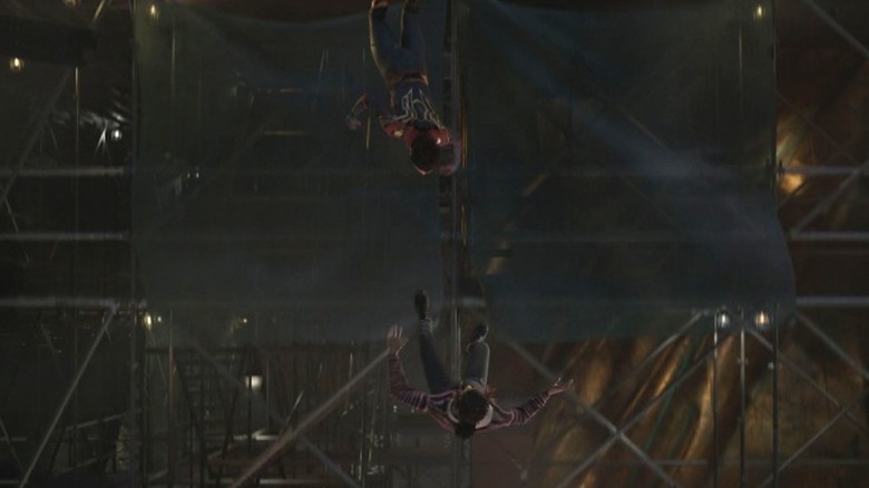 MJ falling from the Statue of Liberty in No Way Home