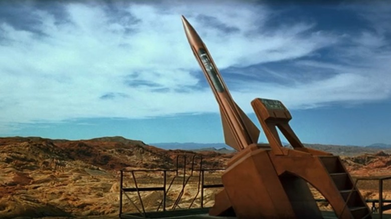 A trilithium missile on its launcher in "Star Trek: Generations"
