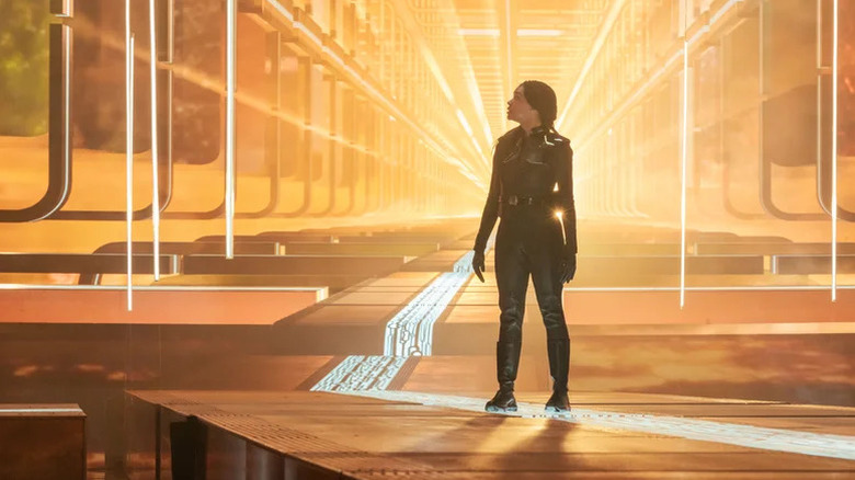 Michael Burnham in a mysterious golden landscape in Star Trek: Discovery
