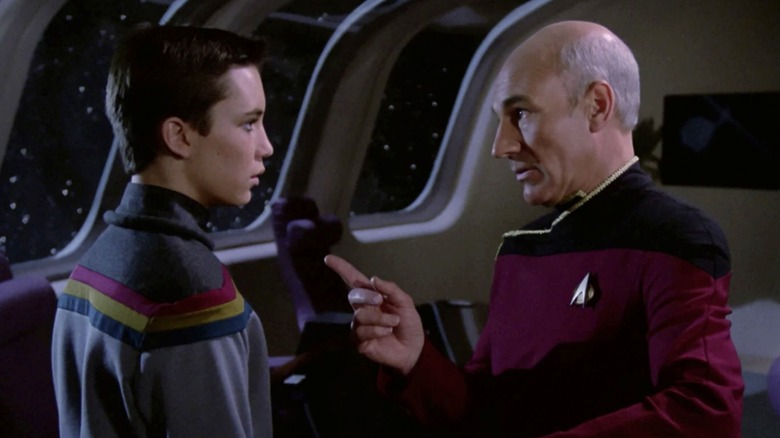 Wesley gets advice from Picard