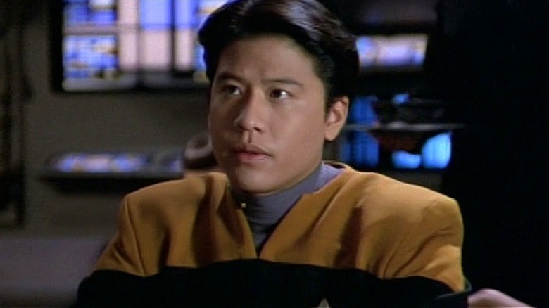 Harry Kim paying attention on Star Trek: Voyager (1995 - 2001)