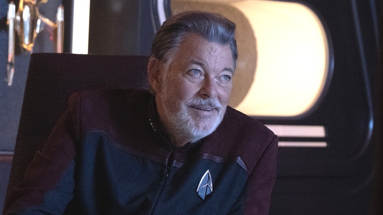 Riker wearing his Starfleet uniform