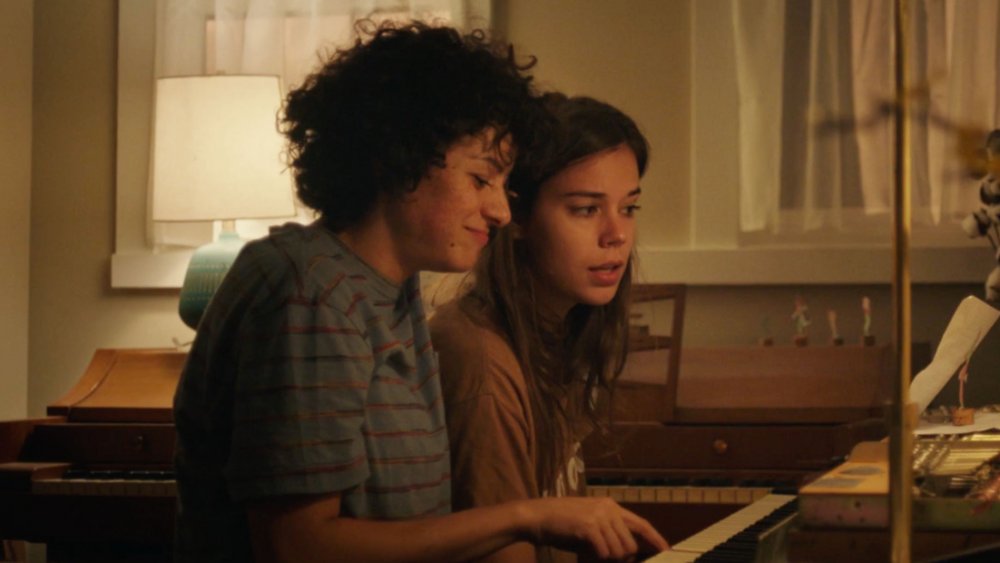 Alia Shawkat as Naima and Laia Costa as Sergio in Duck Butter