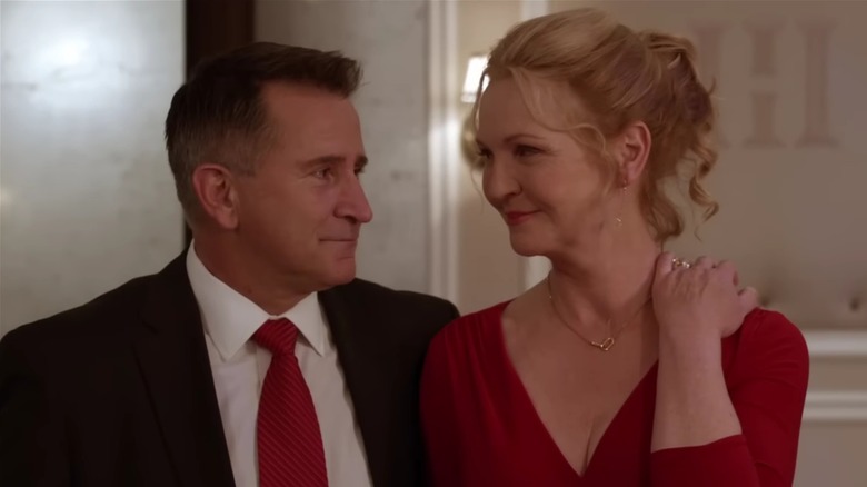Bob and Darcy Anderson smile at each other in "A Good Marriage" (2014)