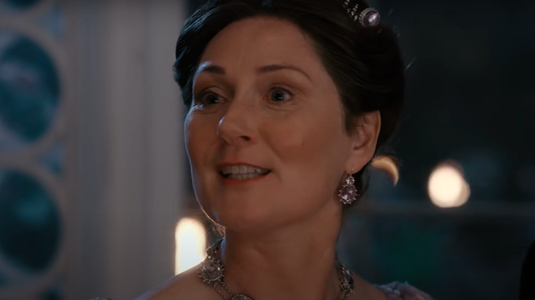 Ruth Gemmell as Violet Bridgerton