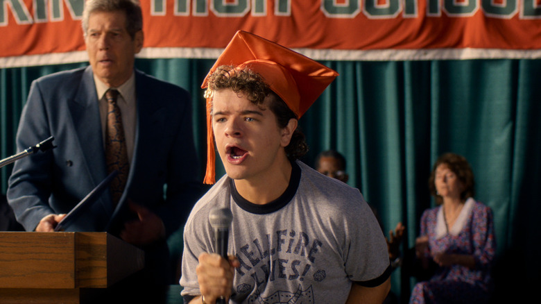 Dustin gives a rousing graduation speech in "Stranger Things"