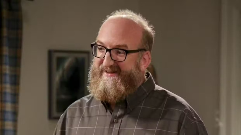 Bert smiling in "The Big Bang Theory" (2007-2019)