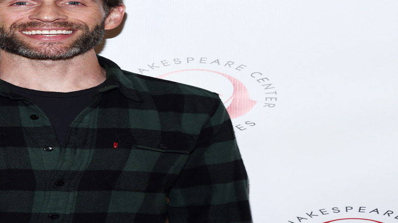 Glenn Howerton smiling