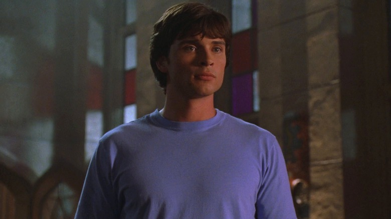 Clark Kent looking concerned in Smallville (2003)