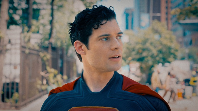 Superman turns his head in "Superman" (2025)