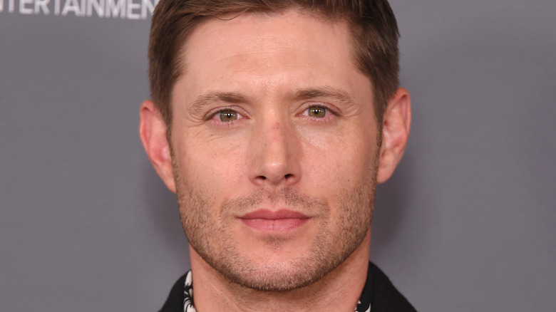 Jensen Ackles posing