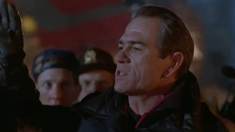 Tommy Lee Jones in The Fugitive
