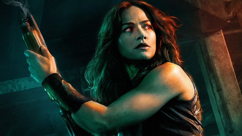 Kelly Overton in Van Helsing promo pic