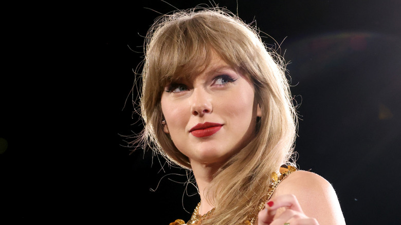 Taylor Swift looking devious