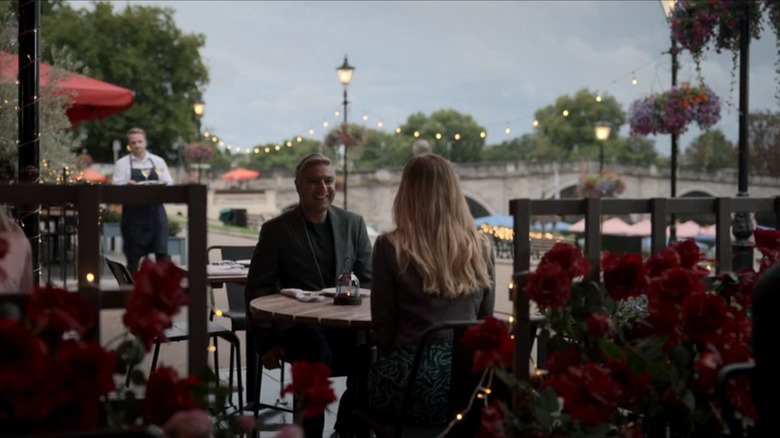 Jade flirts with Nate