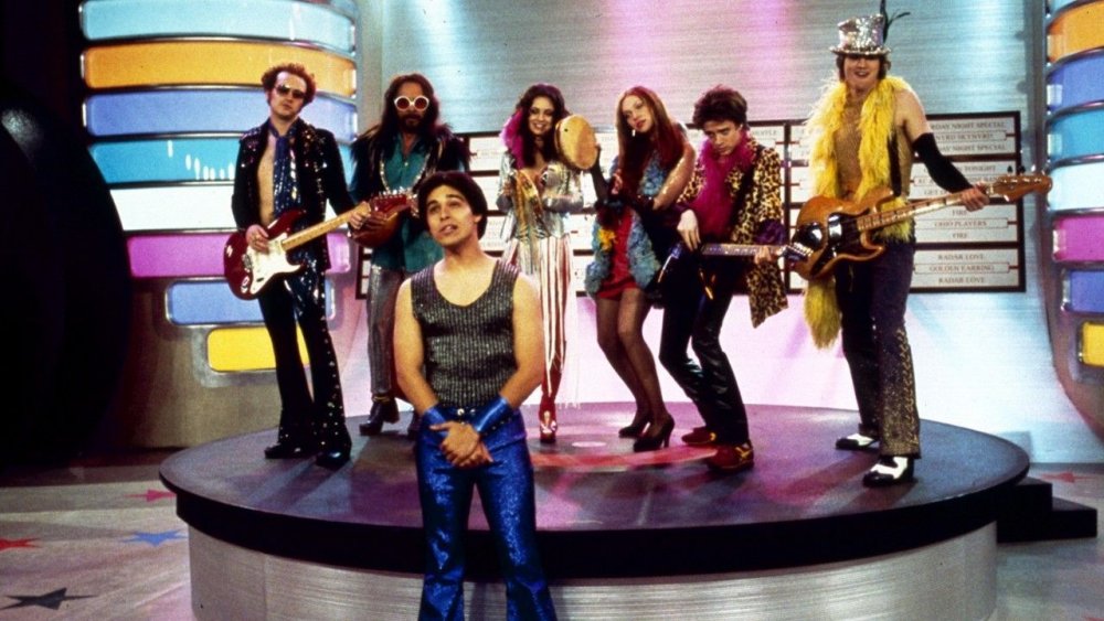 The cast from That 70s Show gets musical
