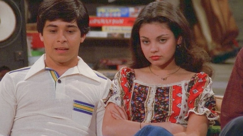 That 70s Show's Fex and Jackie frowning
