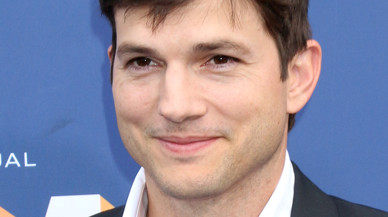 Ashton Kutcher smiling at premiere