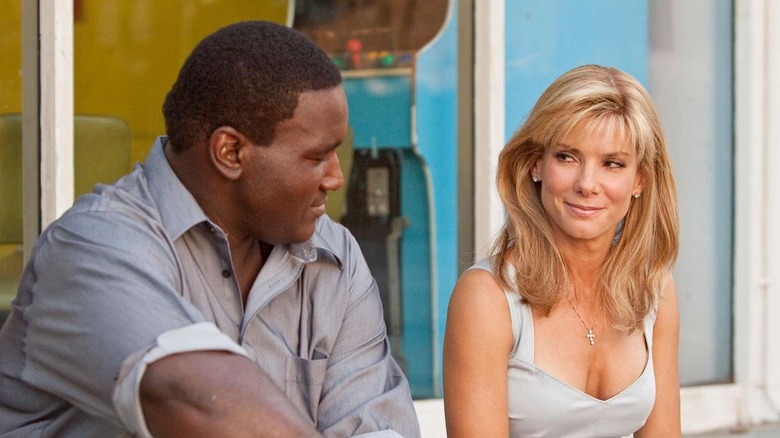 Leigh Anne Tuohy talks to Michael Oher in 'The Blind Side' (2009)